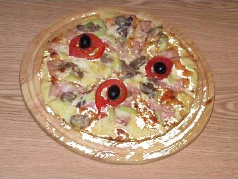 Pizza Andromeda - specialitatea Casei de la Andromeda S.r.l.