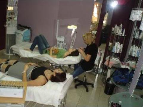 Tratament vacuum, masaj anticelulitic si electrostimulare de la Scm Psihosan