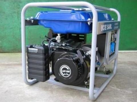 Moto generator pe benzina 2.8 KVA de la Prestcon SRL