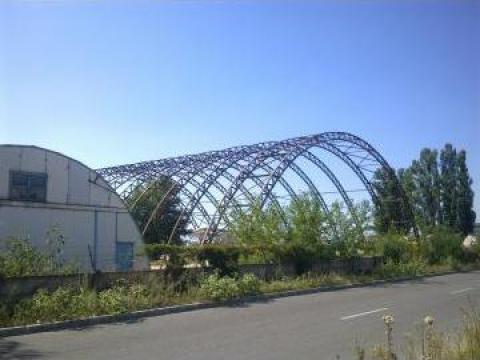 Hangar acoperit cu panouri fotovoltaice de la Synergy System