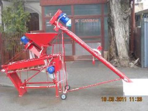 Selector 500 kg/ora si snec transport cereale 3 metri de la Gamm Productie Servicii Comert Srl