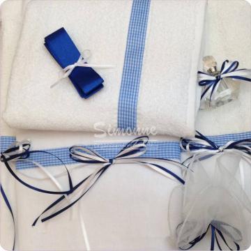 Trusou botez baietel alb, bleu, bleumarin de la Simonne