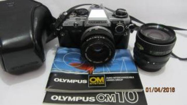 Aparat foto Olympus OM 10 cu 2 obiective si geanta de la 