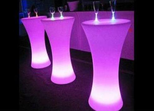 Mese luminoase pentru cocktail (cu LED rgbw) evenimente de la M.F.L. Contract Services Srl