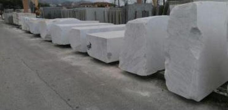 Blocuri marmura Bianco Carrara