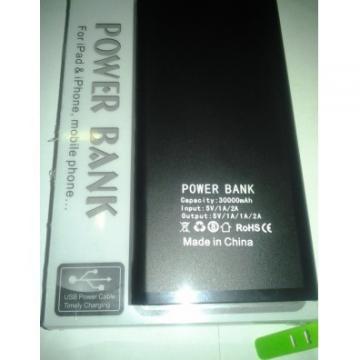 Baterie Power Bank 30000 mAh cu LCD de la Preturi Rezonabile