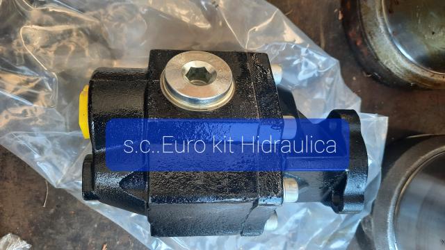 Pompa  basculare, 90 litri kit de la Euro Kit Hidraulica Srl