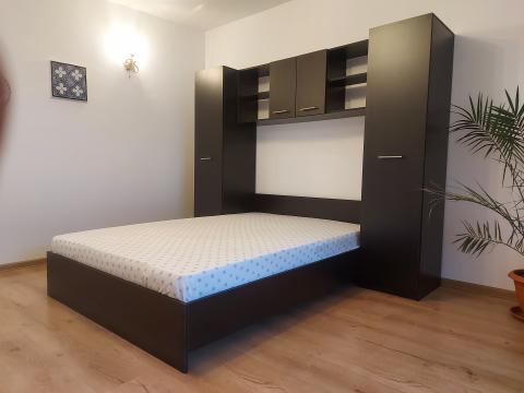 Set dormitor Mirel wenghe cu pat de 140 cm x 200 cm de la Wizmag Distribution Srl