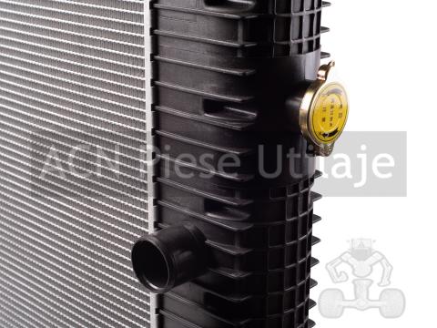 Radiator apa pentru buldoexcavator Caterpillar 420D de la Acn Piese Utilaje Srl