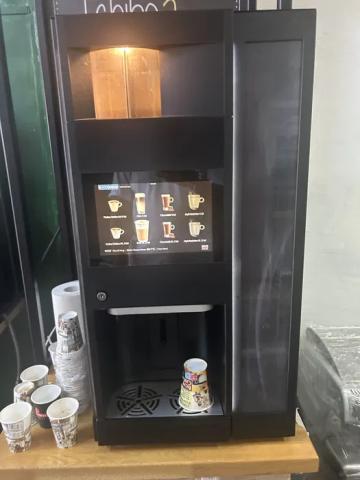 Inchiriere automate profesional cafea Tchibo, Lavazza de la Coffee & Water Services Srl