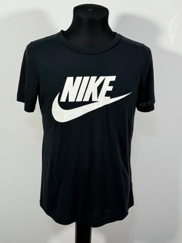 Tricou Nike marimea S Oversize dama