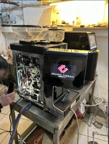 Reparatie si service aparate de cafea Saeco, De Longhi, Jura de la Coffee & Water Services Srl