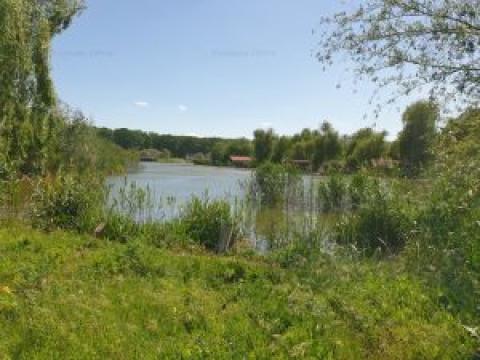 Teren cu deschidere la lac Snagov