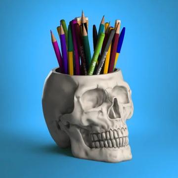 Suport birou pentru pixuri si creioane cu design Skull