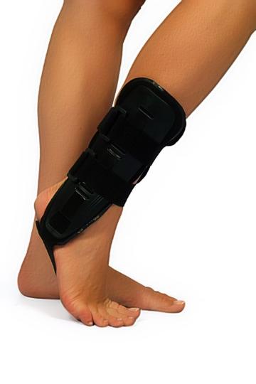 Orteza glezna-picior cu atele laterale fixe si burete de la Medaz Life Consum Srl