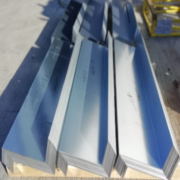 Profil ambutisat zincat Z pentru rafturi industriale de la H Metal Srl