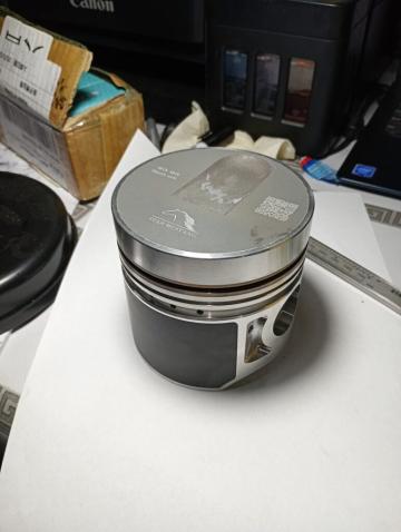 Piston Mitsubishi S4E de la Kubo Yanm Industrial Srl