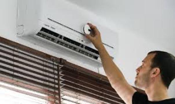 Revizie, completare freon aer conditionat Bucuresti de la Climfix Air Srl