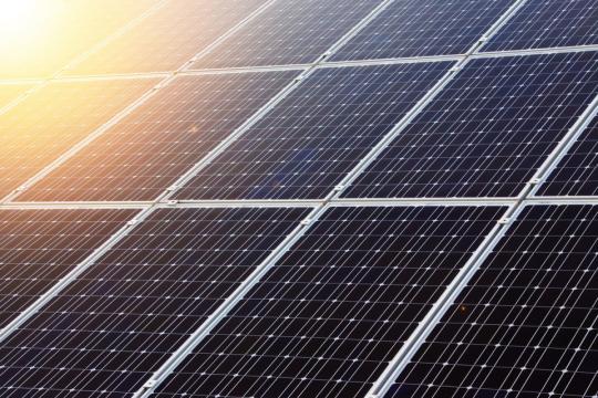 Kit fotovoltaic complet off-grid panouri solare