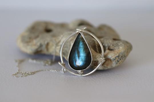 Colier Labradorit Zina de la Raw Jewellery Srl