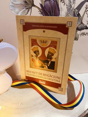 Carte, Buchet de rugaciuni pentru familia crestina de la Candela Criscom Srl.