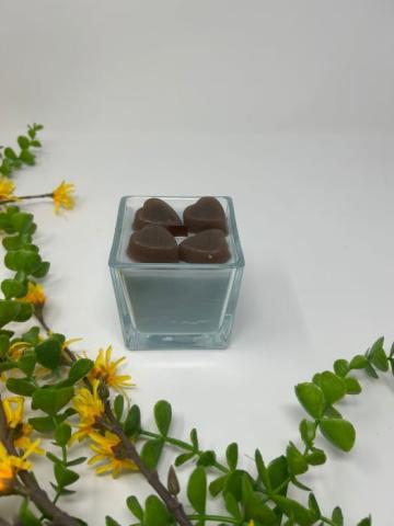 Lumanarea fresh cu un decor deosebit cu inimioare