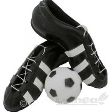 Figurina tort Minge si ghete fotbal din plastic - kardasis de la Lumea Basmelor International Srl