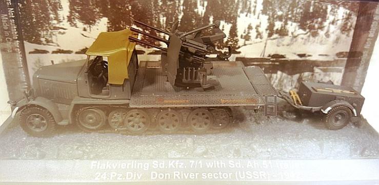 Macheta camion tun antiaerian Sd.Kfz 7 1 cu remorca, 1:72 de la Hobbyplanet Romania