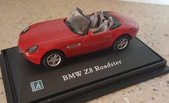 Macheta BMW Z8 Roadster Scara 1:72 Cararama de la Hobbyplanet Romania