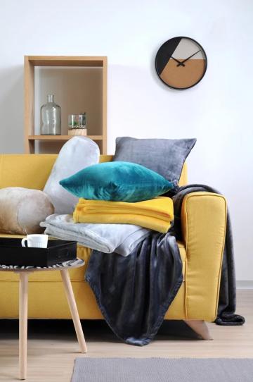 Patura Doudou 180X220 cm, culoare In, 100% poliester de la URBANIX SRL