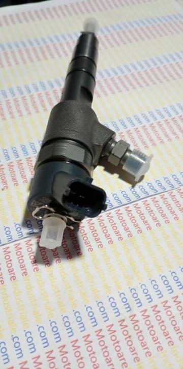 Injector 0 445 110 508 Yanmar 4TNV98 de la Kubo Yanm Industrial Srl