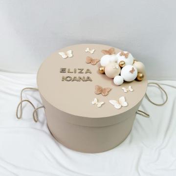 Cutie rotunda trusou personalizata handmade Fluturi bej de la Milan Handmade Srl