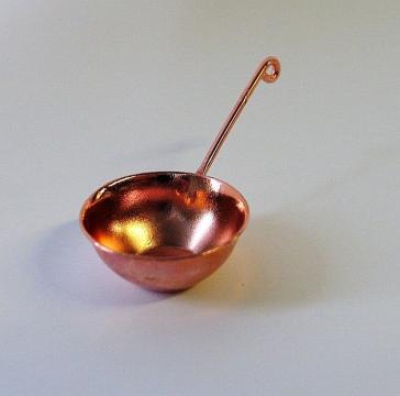 Miniatura colectionari papusi Tigaie wok - din cupru